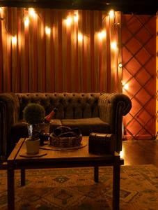 Estudio ambientado 8 wood