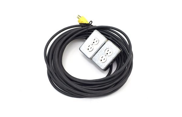 Extensión de clavija 20 metros alquiler